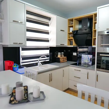 Ansel Apartament *