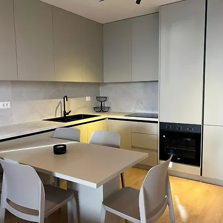 Ansel Apartament *
